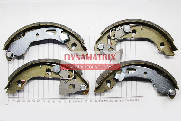 Комплект колодок для барабанных тормозов DYNAMATRIX-KOREA DBS477