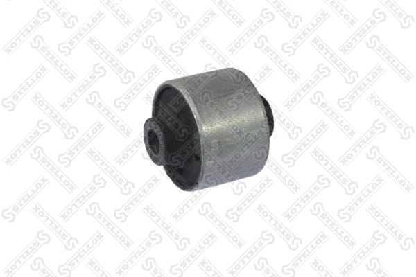 Сайлентблок переднего верхнего рычага STELLOX 77-02096-SX