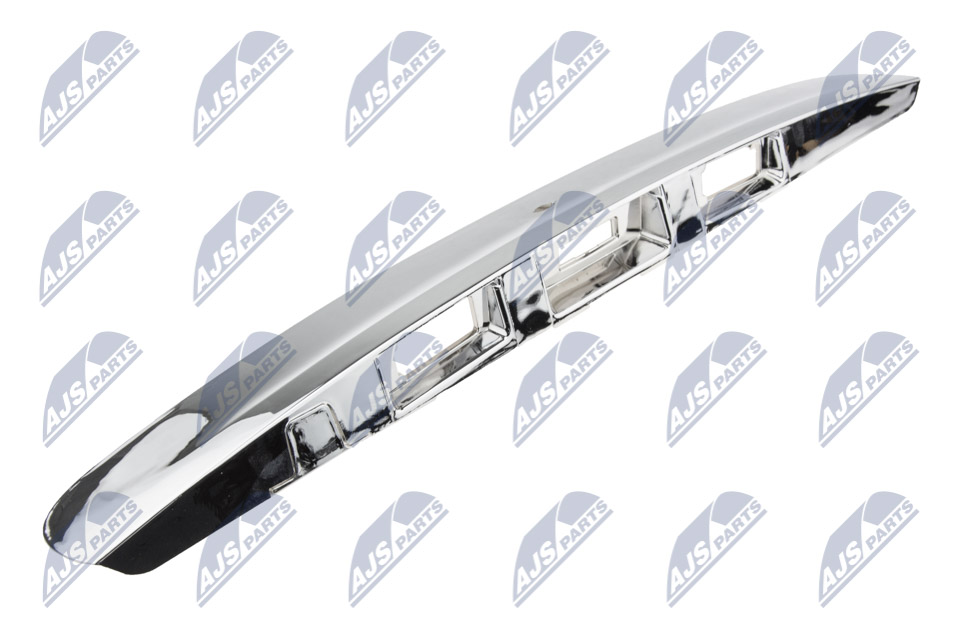 Накладка задней двери nissan qashqai 06-13 (хром) NTY EZC-NS-004C