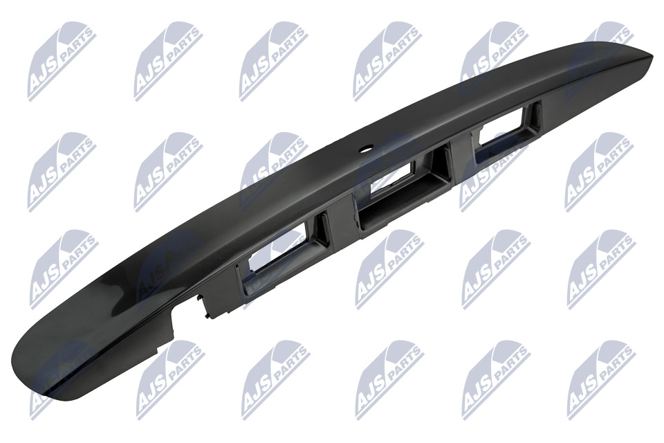 Накладка задней двери nissan qashqai 06-13 (под камеру) NTY EZC-NS-004B