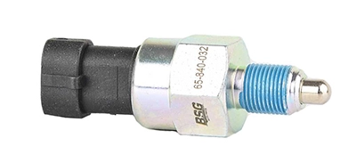 Выключатель фара заднего хода BSG BSG 65-840-032
