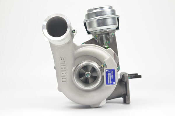 Компрессор наддув MAHLE/KNECHT 009 TC 17857 000