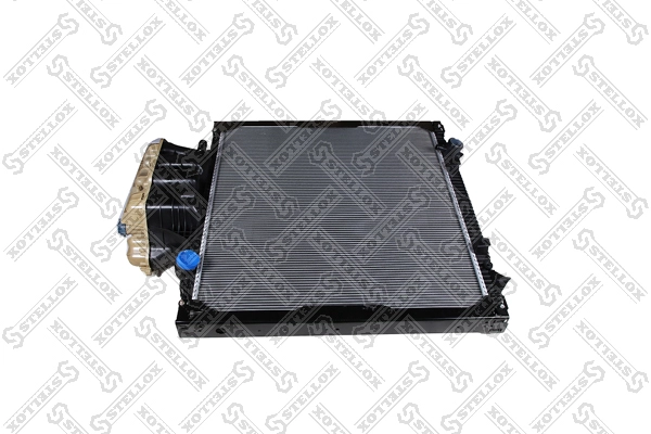 Радиатор охлаждение двигателя STELLOX 81-03447-SX