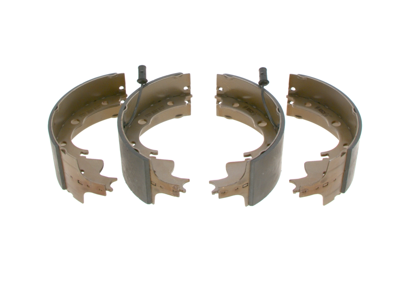 Комплект тормозных колодок BOSCH 0 986 487 375