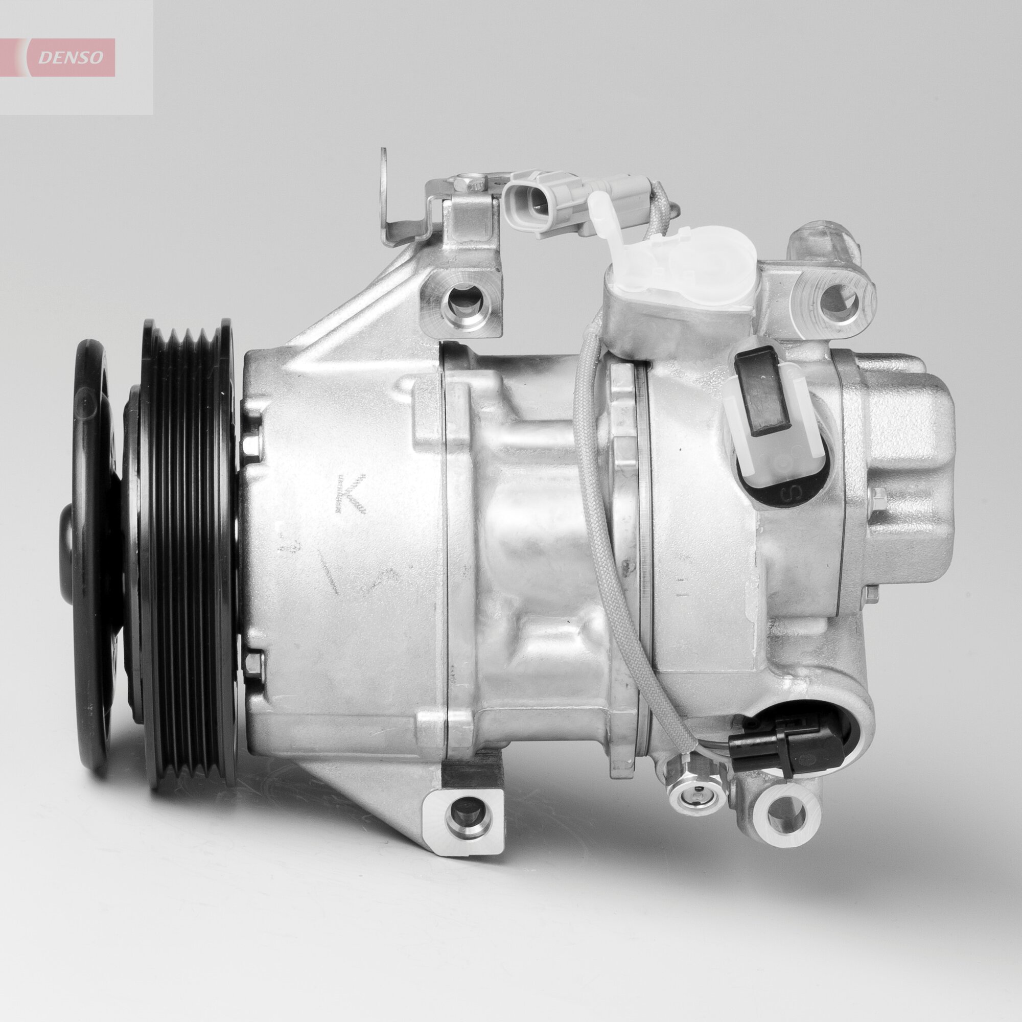 Компрессор кондиционер DENSO DCP50242