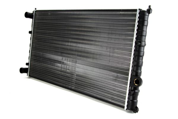 Радиатор охлаждение двигателя THERMOTEC D7W038TT