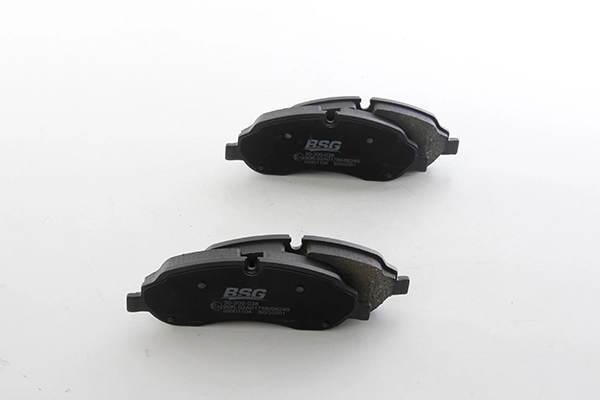 Комплект тормозных колодок дискового тормоз BSG BSG 30-200-038