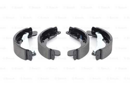 Комплект тормозных колодок BOSCH 0 986 487 923