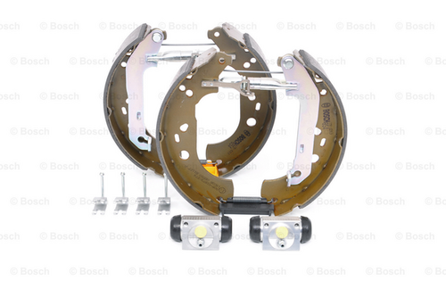 Комплект тормозных колодок BOSCH 0204114661