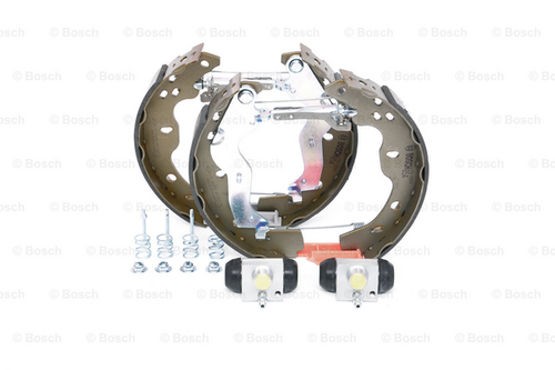 Комплект тормозных колодок BOSCH 0204114678