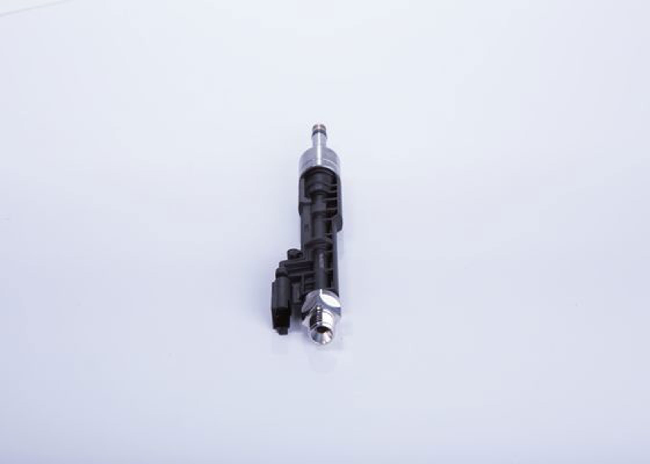 Форсунка бензиновая bmw 1 (f20) 1 (f21) 2 (f22 f87) 2 (f23) 3 (f30 f80) 3 BOSCH 0261500260