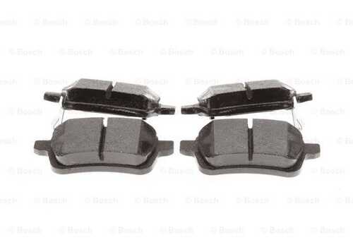 Дисковые тормозные колодки комплект BOSCH 0986494802