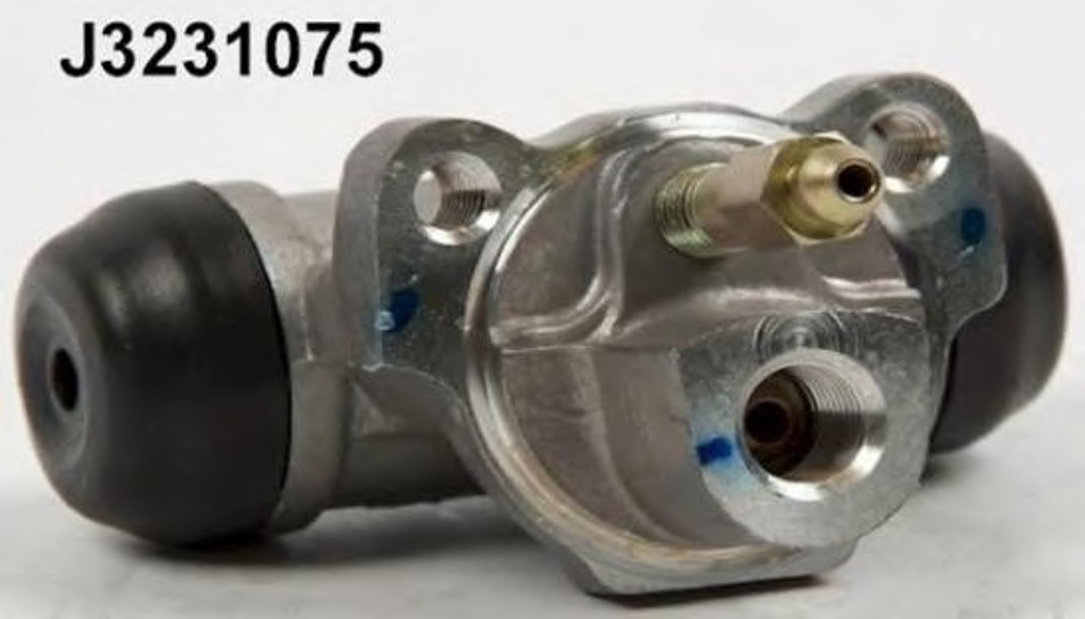 Цилиндр тормозной рабочий NIPPARTS J3231075