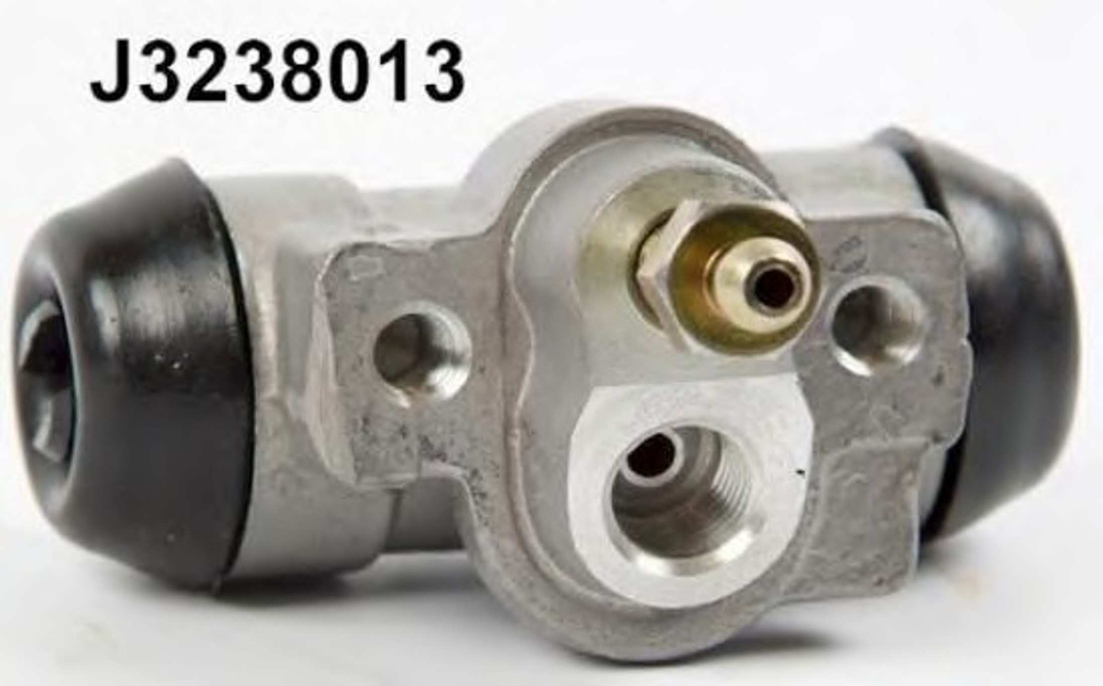 Колесный тормозной цилиндр NIPPARTS J3238013