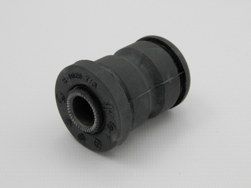 Сайлентблок toyota corolla e10/e11 92-01 /front lower arm/ NTY ZTP-TY-016A
