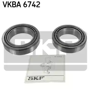 Комплект ступичного подшипника колеса SKF VKBA6742