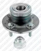 Комплект подшипника ступицы колеса SNR R190.02