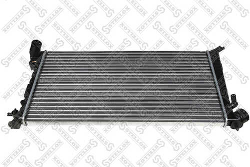 Радиатор охлаждения двигателя STELLOX 10-26807-SX