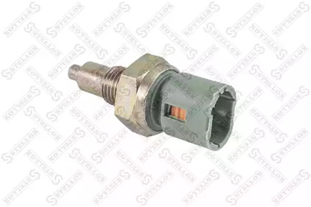 Выключатель фары заднего хода STELLOX 06-12507-SX