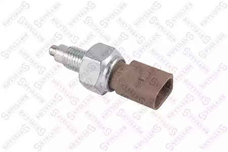 Выключатель фары заднего хода STELLOX 06-12509-SX