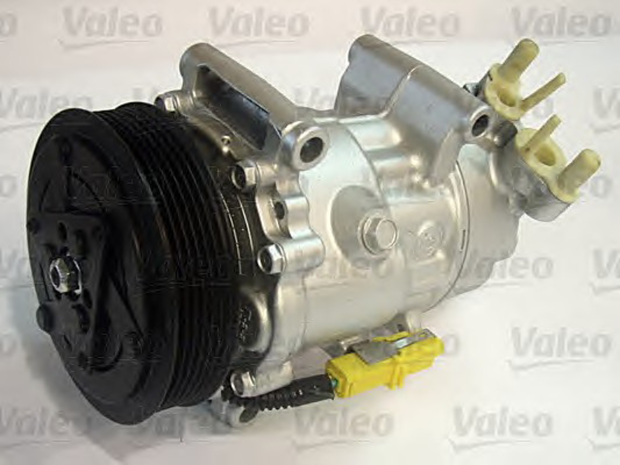 Компрессор кондиционер VALEO 813817